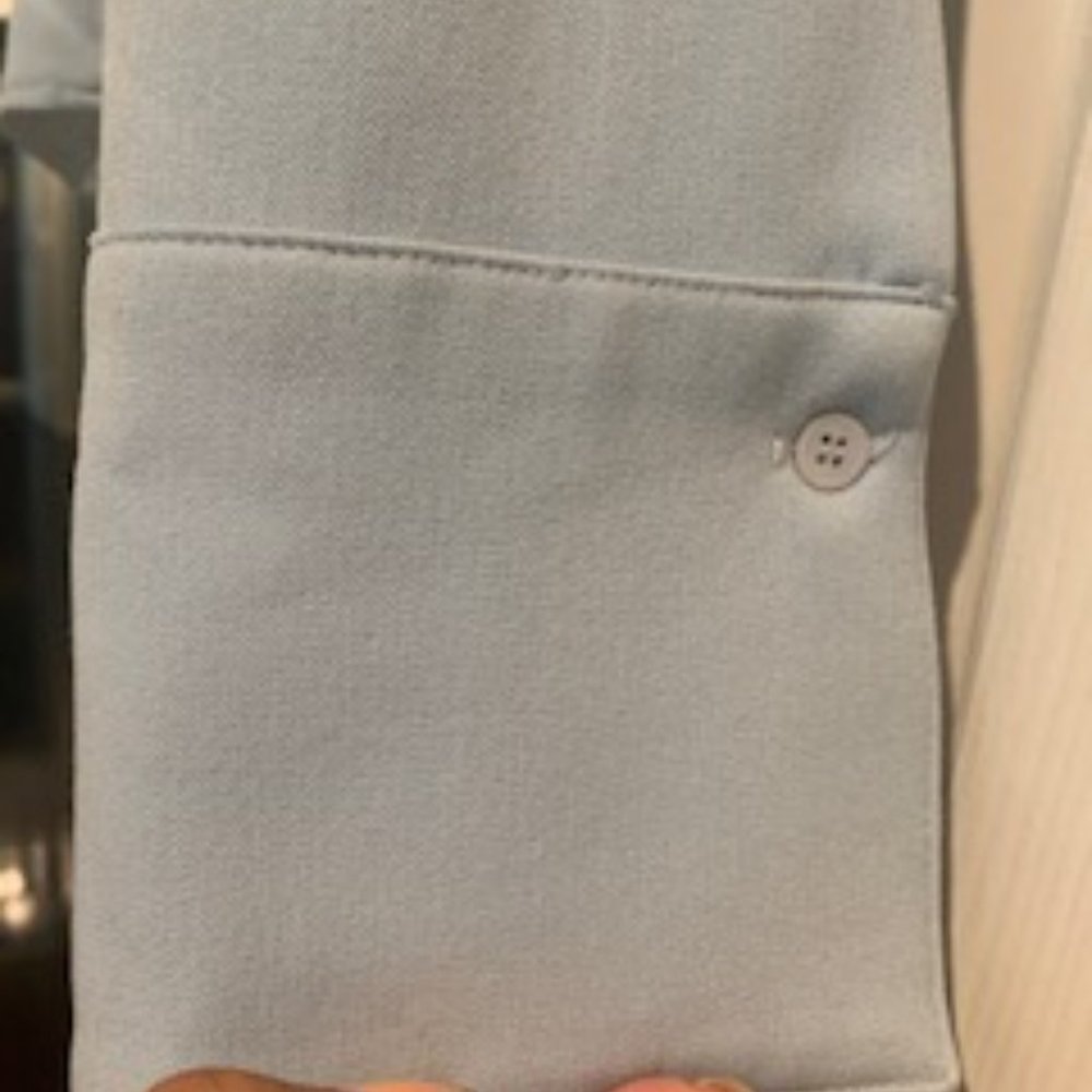 Baby blue tapered jacket with french cuffs in fine knit - Picture 7 of 9